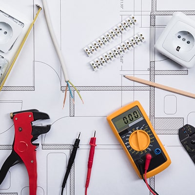 Projet création site one-page Alma Electricité